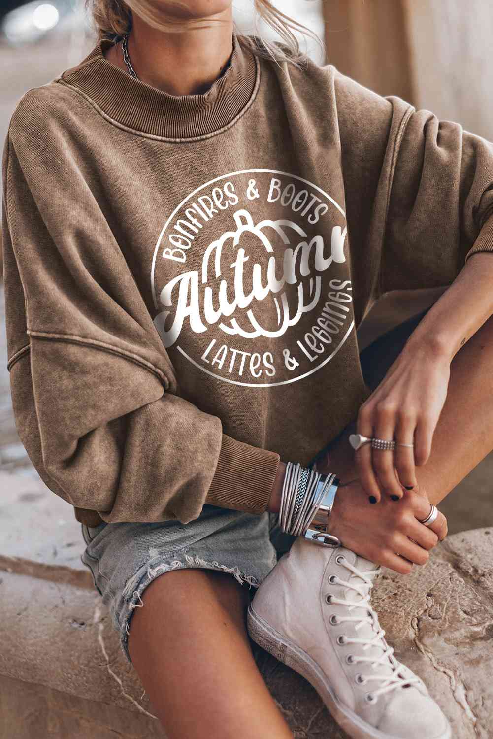 AUTUMN Round Neck Graphic Sweatshirt