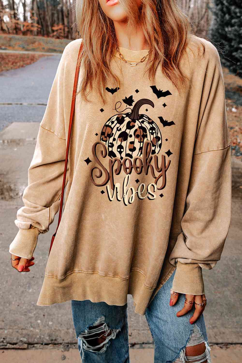 SPOOKY VIBES Graphic Slit Sweatshirt